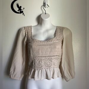 American Eagle crop peasant top